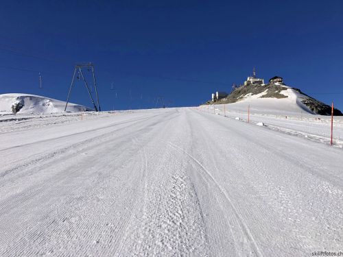 7. Juli 2020 - mehr Bilder von diesem Tag [url=http://www.jacomet.ch/themen/skilift/album/thumbnails.php?album=461]hier[/url]
