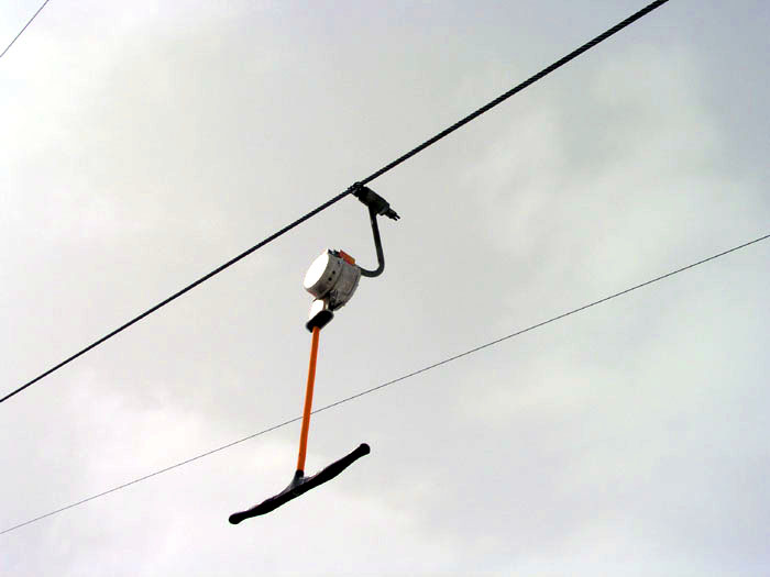April 2005
