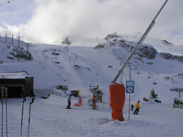 November 2003
