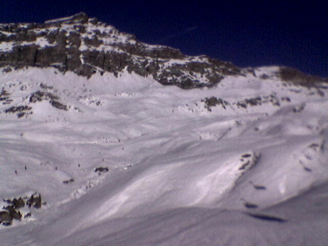 November 2004
