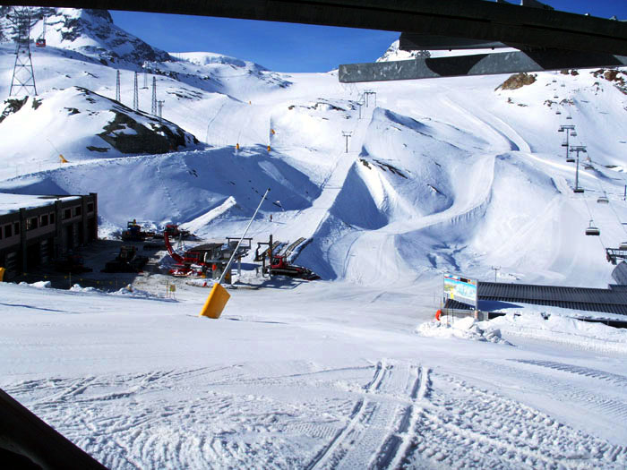 Saisonschlusstag: Nochmals auf die Ski - 3. Mai 2006, Trockener Steg
