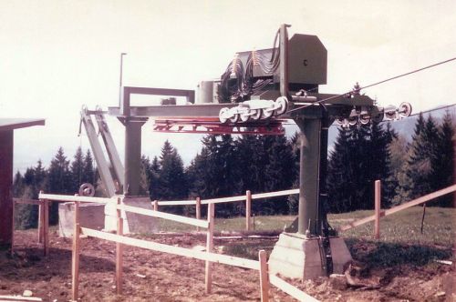 Skilift Bärüti-Egg Gommiswald (1970). Anlage wurde 2005 stillgelegt.
