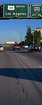 Spuren des letzten Erdbebens oder was? US 101 bei San Jose, 10. August 2006