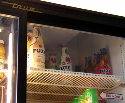 Ohne Beep einfach so im Regal - Manitou Springs, Colorado, August 2006