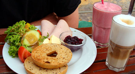Zurück im Eckstein - der himmlische Edbeersmoothie... (Berlin, Mai 2008)