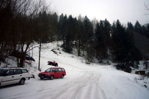 [url=http://www.teleski-grandval.org]Website[/url] der Skiliftbetreiber
